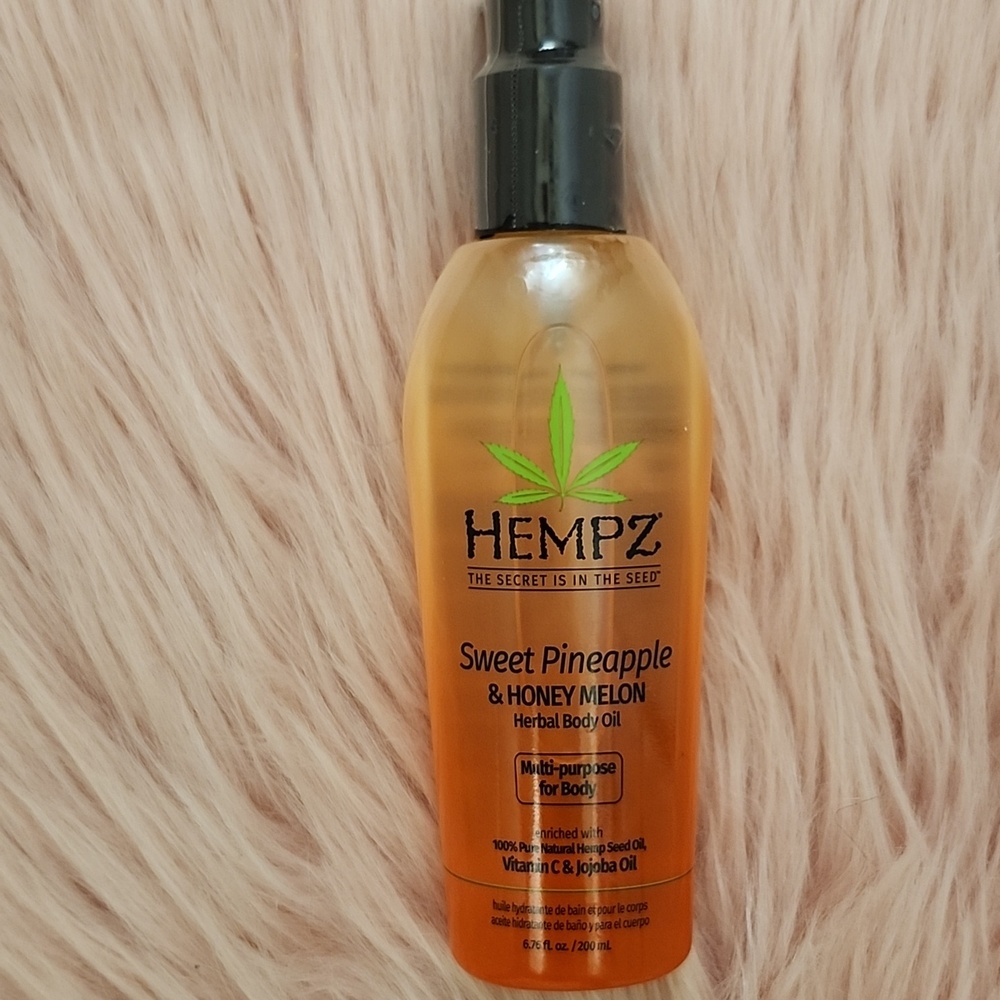 Brand New HEMPZ SWEET PINEAPPLE & HONEY MELON HERBAL BODY OIL